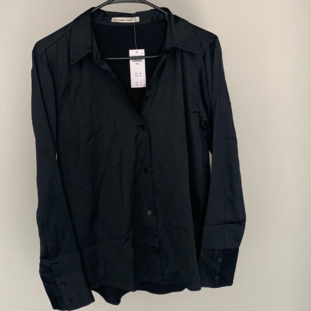 New Abercrombie and Fitch women's black button down-up -Classic